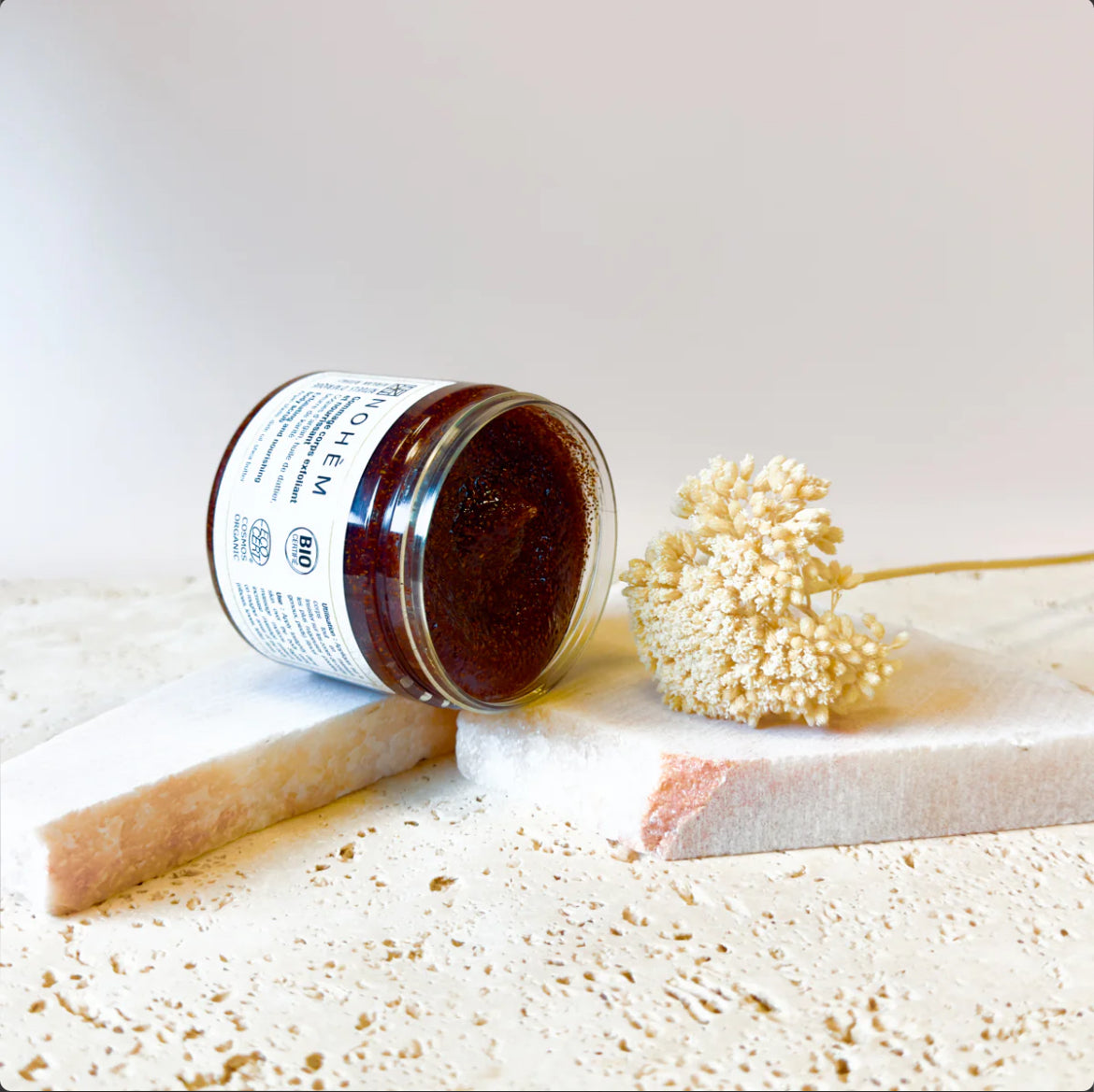 Nourishing and Natural Body Scrub with Argan Shell 200ml